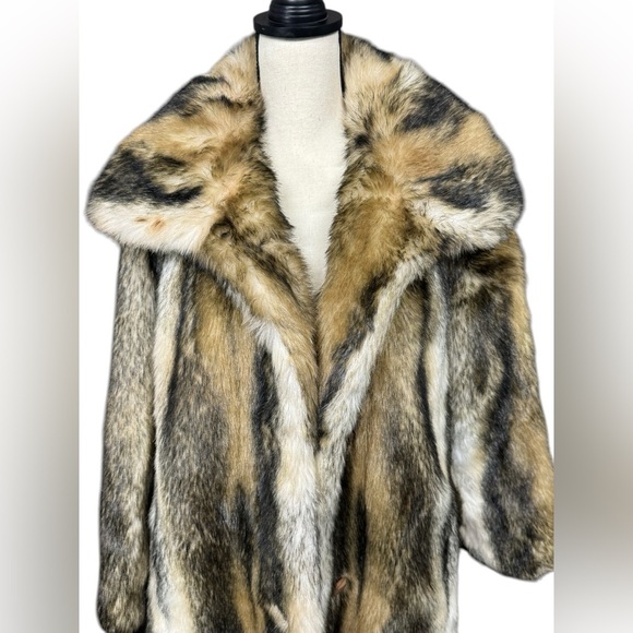 Vintage Tissavel Faux Fur Coat in Size 12 Tricolor - Picture 4 of 7
